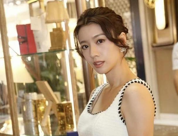 娱乐圈消失的爱人_爱人圈消失娱乐圈小说_爱人消失歌曲